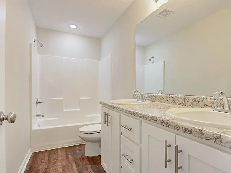 128 Villa Rd — Photo 18