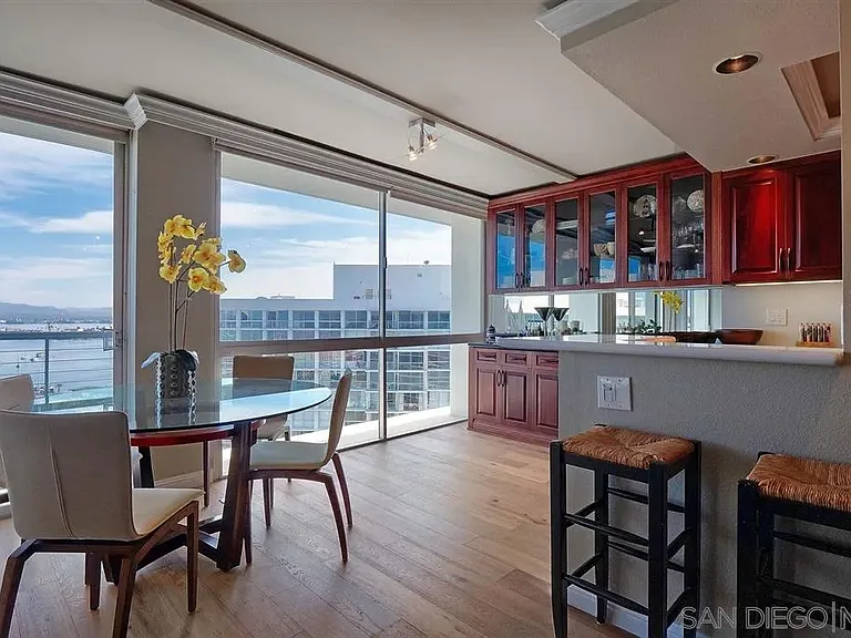 1720 Avenida Del Mundo #1607 — Photo 9