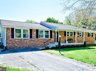 6420 Warren C Eller Dr, La Plata, MD 20646