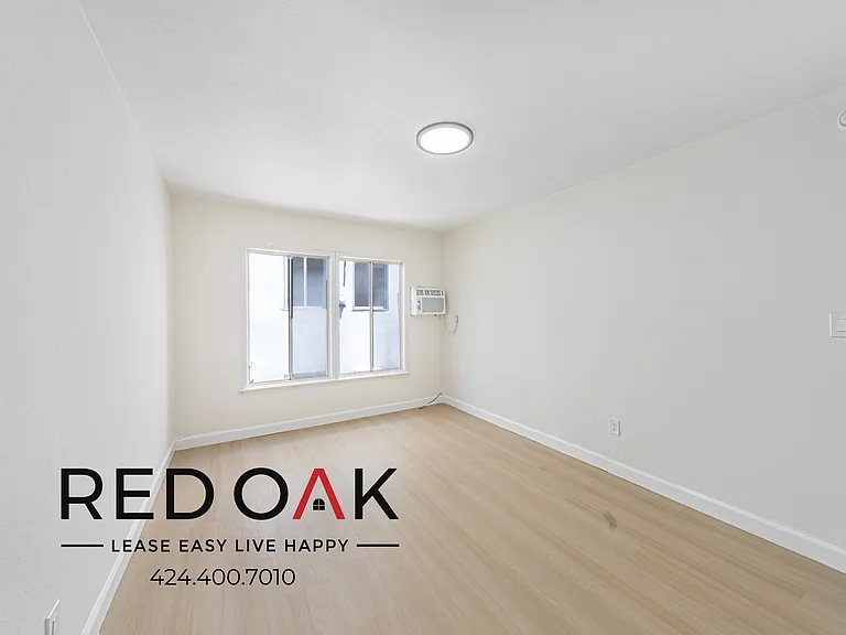 745 S Mariposa Ave #7 — Photo 10