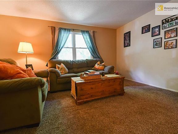 3rd image of 2612 NW Pembroke Ct