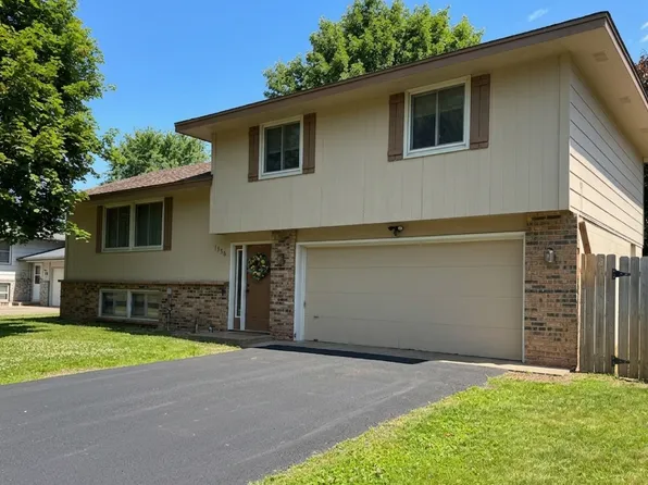 7356 Douglas Dr N, Brooklyn Park, MN 55443