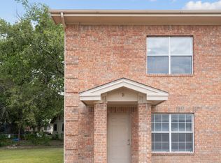 300 Veterans Dr APT D, Kyle, TX 78640
