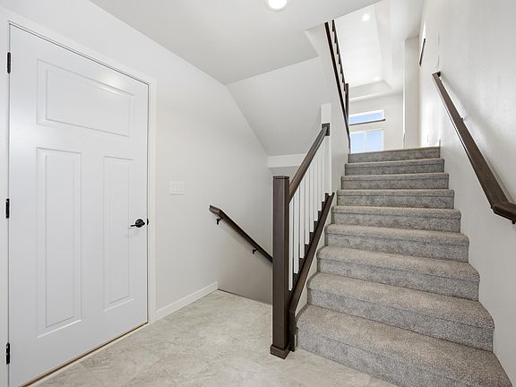 4th image of 108 18th St NE