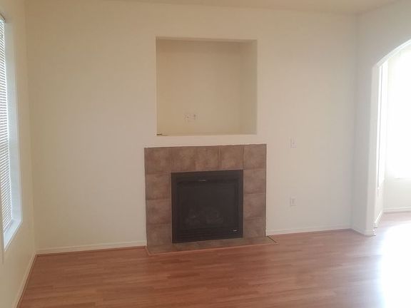 3rd image of 626 S Harborview St