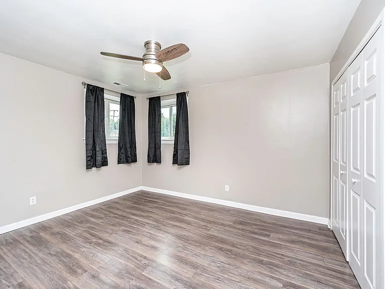 2506 Inman Ave — Photo 13