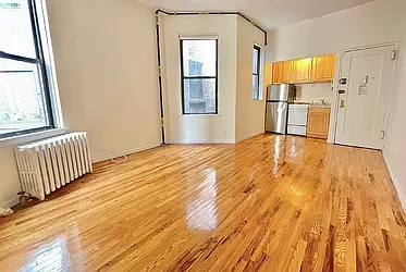 212 West 82nd Street