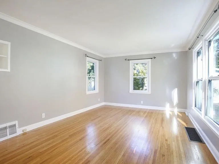 632 7th Ave S — Photo 3