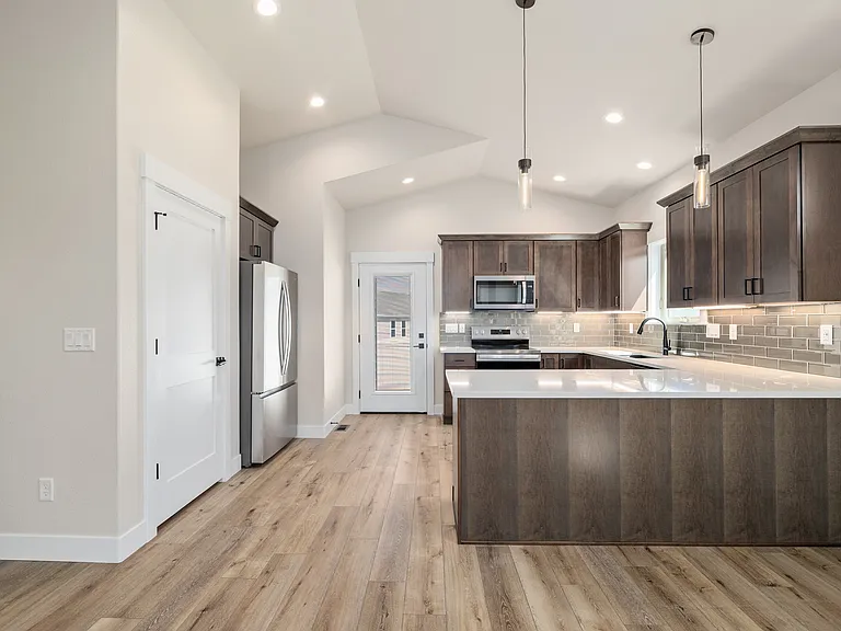 4031 Saddleback Ln — Photo 12