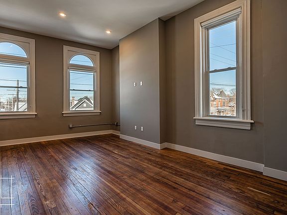2nd image of 245 King Ave Suite 301-C