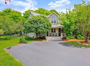 4 Linbrook Ln, Franklin, MA 02038