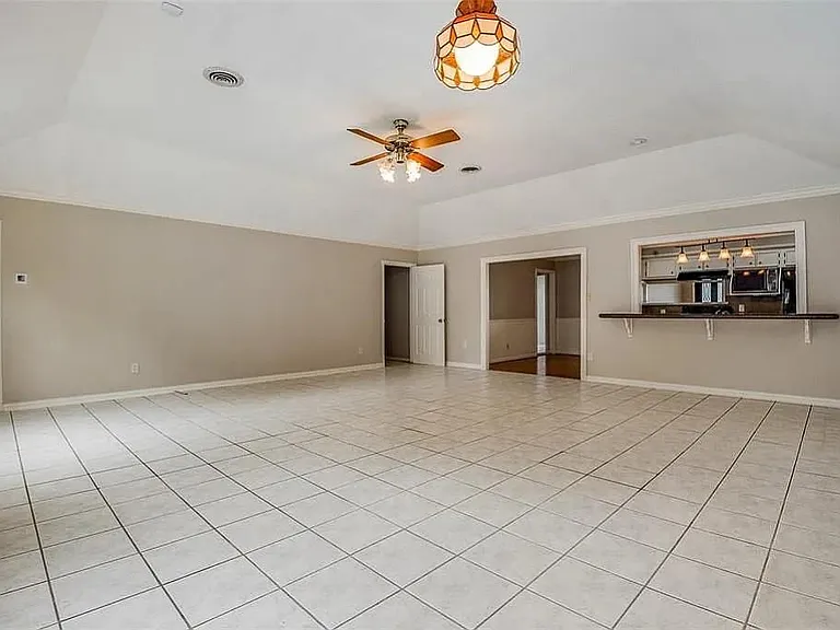 2322 Ansbury Dr — Photo 11