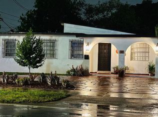 40 NW 69th Ave, Miami, FL 33126