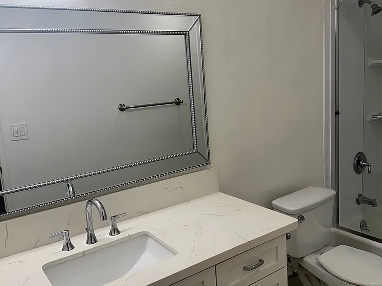 San Bonito Apts — Photo 24