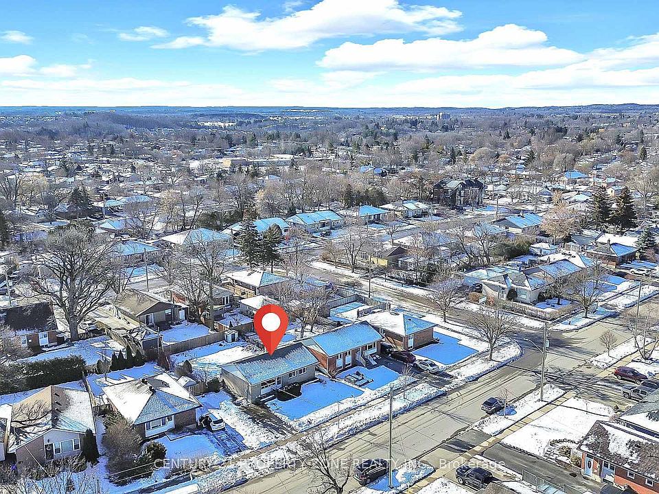 1st image of 102 Prince Charles Dr