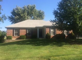 11825 Denny Rd, Saint Louis, MO 63126