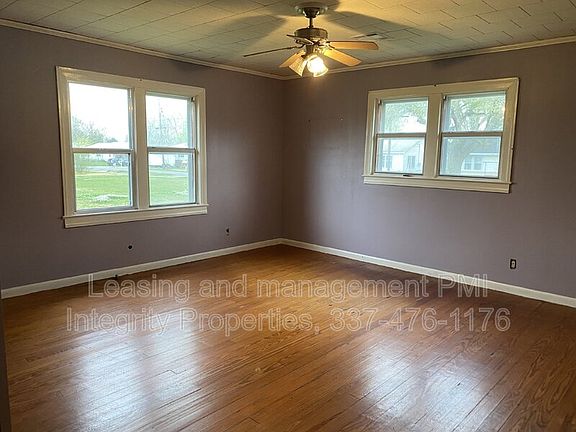 4th image of 105 Romero St