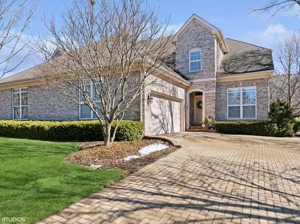 602 Stone Canyon Cir, Inverness, IL 60010