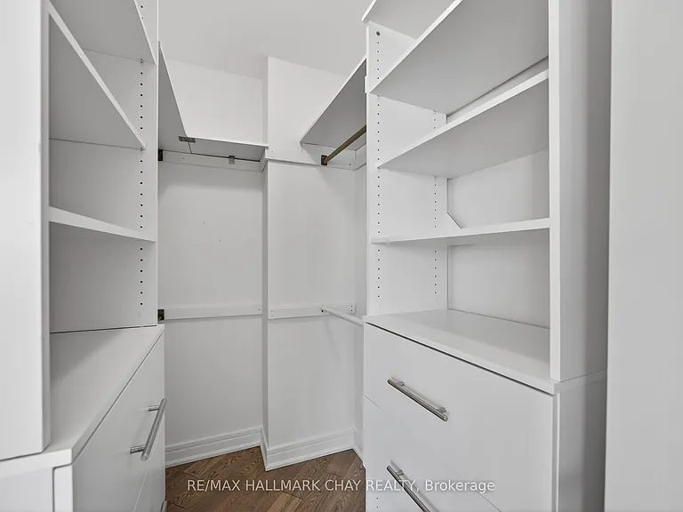 2 Toronto St #1205 — Photo 24