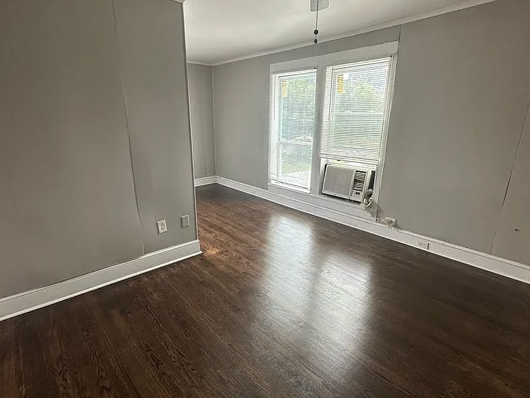 1114 S Aspen St — Photo 6