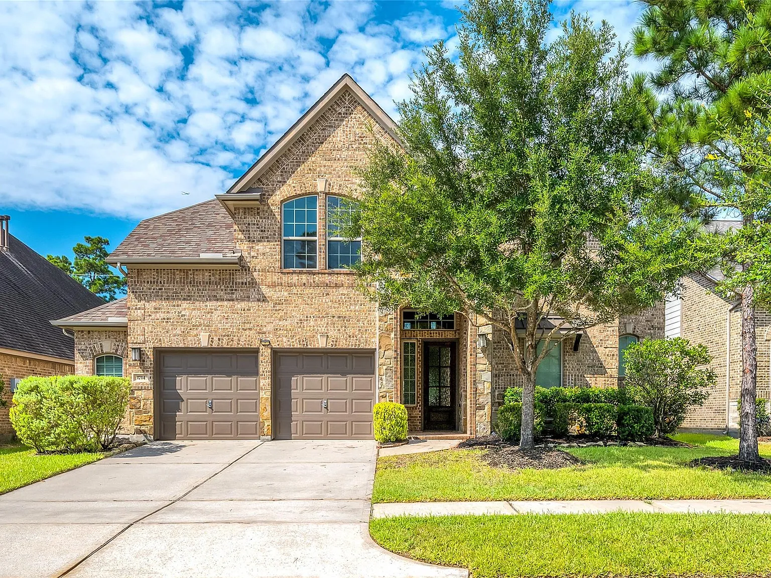 4 bed, 3.5 bath, 3202 sqft, $3,800 — Photo 1