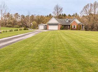 4860 Pinckney Rd, Howell, MI 48843