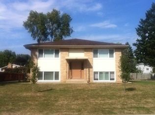 585 78th Ave NE APT 2, Spring Lake Park, MN 55432