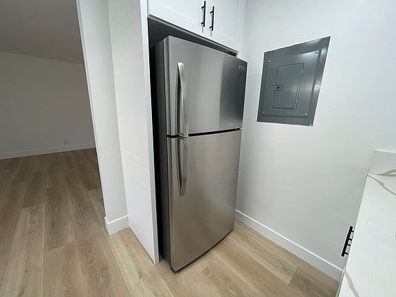 5th image of 2330 N Grand Ave #63