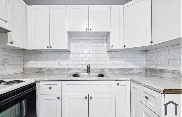 803 W Warren St — Photo 8