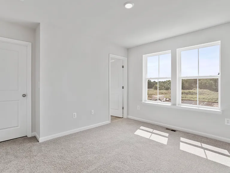 125 Brashear Ct — Photo 6