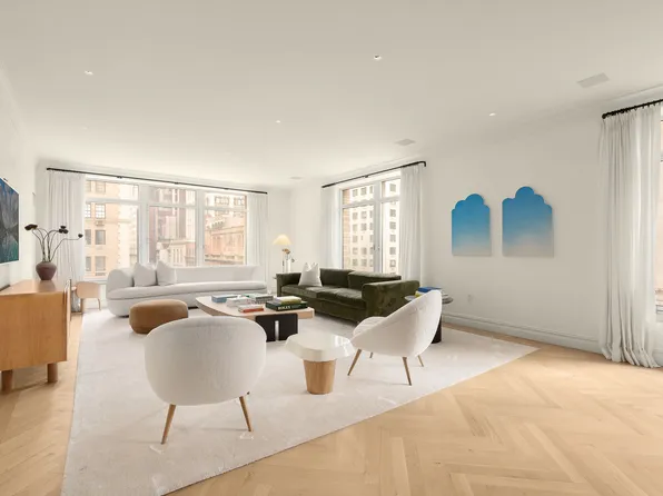 515 Park Avenue 6A image 2 of 12