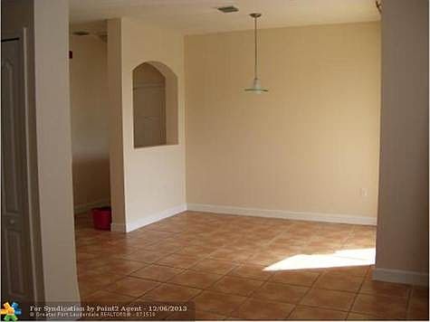 4th image of 150 Jacaranda Dr APT 203
