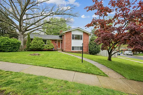 2511 Harmon Rd Photo 1