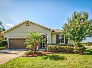 1750 College Park Dr, Tavares, FL 32778