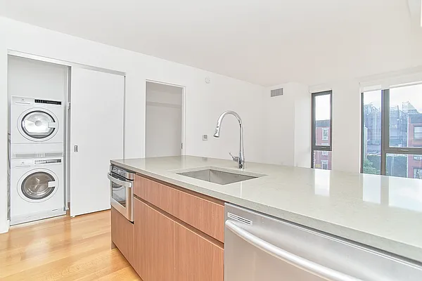 Rented by Living New York | media 27