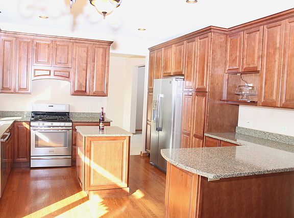 2nd image of 864 Red Hawk Dr