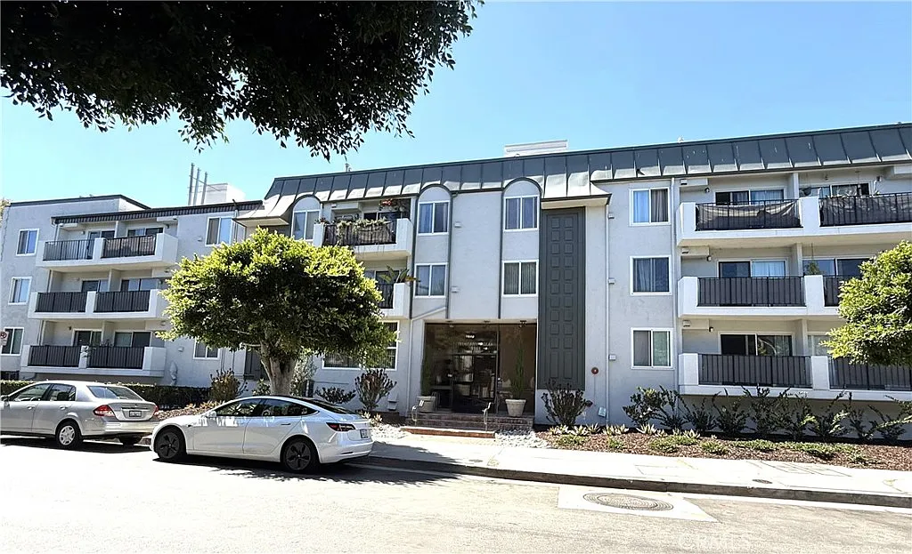 1 bed, 706 sqft, $2,500 — Photo 1