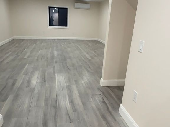 3rd image of 127 Bay 10 St #1