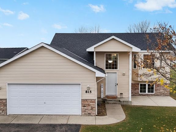 2nd image of 815 Cologne Ln