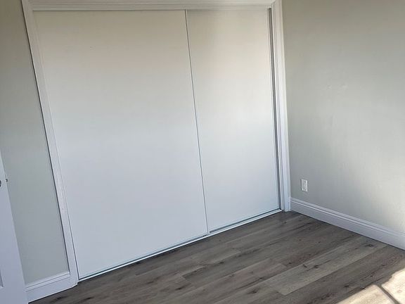 2nd image of 1122 W 94th St #6
