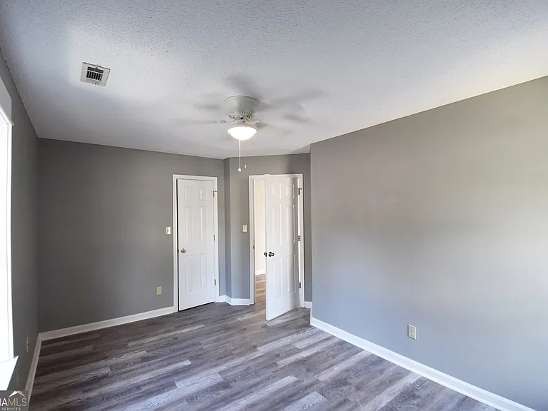 700 S Fairfield Dr — Photo 25