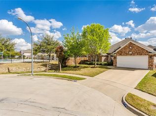 2724 Alpena Dr, Fort Worth, TX 76131