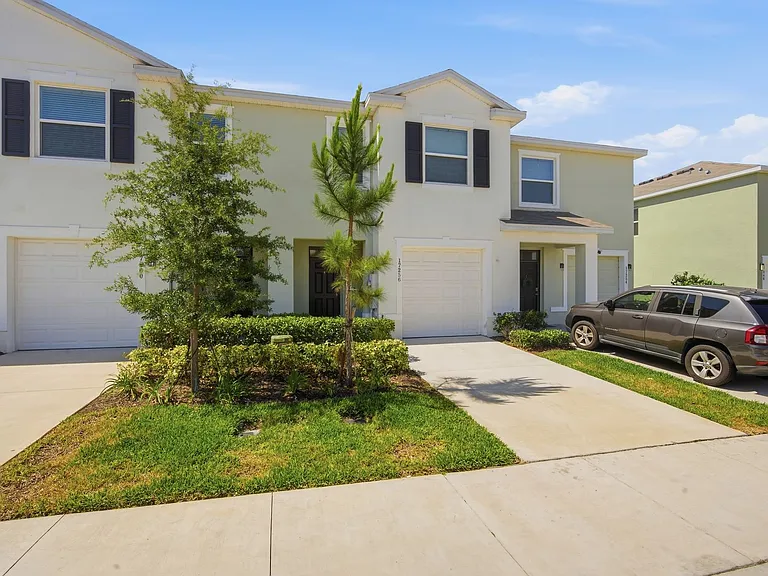17256 Amber Aspen Way — Photo 1