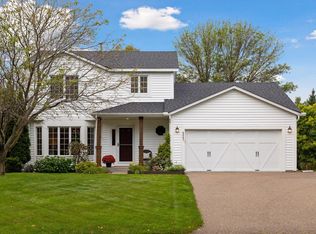 8807 Rainier Ct, Woodbury, MN 55125