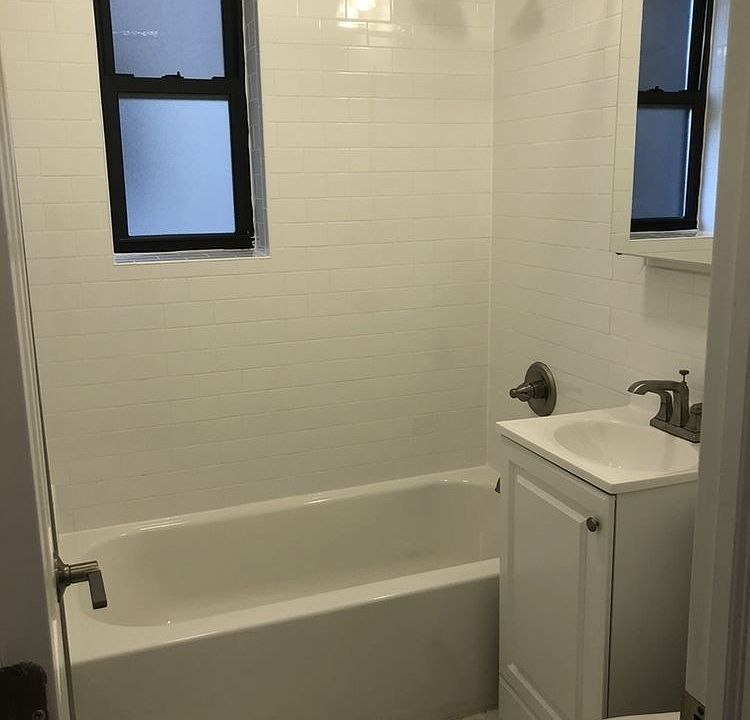 2nd image of 4323 40th St APT 2F