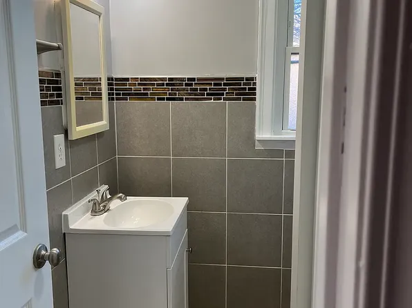 11398 Lebanon Rd, Cincinnati, OH 45241