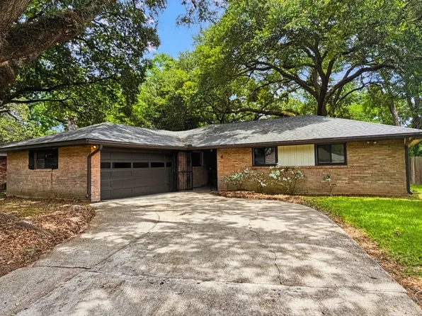 246 Maxine Dr, Baton Rouge, LA 70808