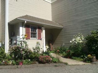 32 E Ct #32, Derby, CT 06418