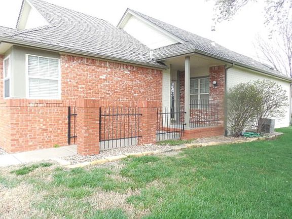 Popular ALLEN'S LAKE Condos