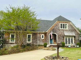3200 Ridgely Ct, Birmingham, AL 35243
